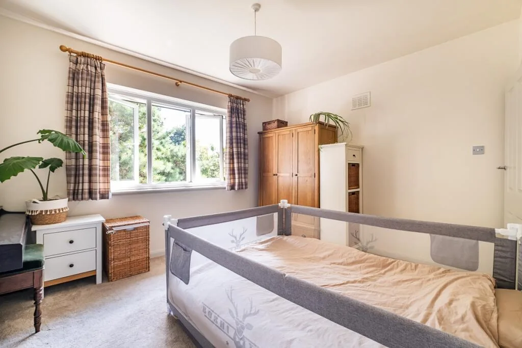 2 bedroom maisonette for rent