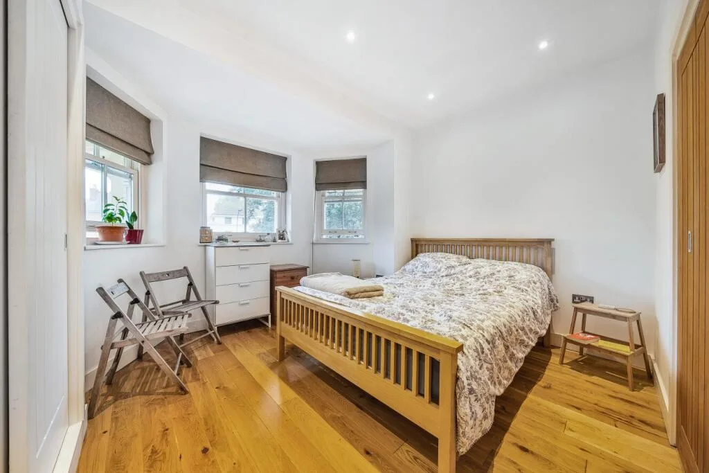 3 bedroom flat for rent