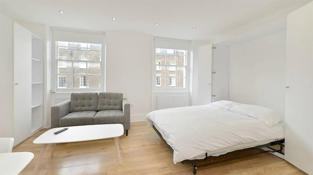 Studio flat for rent
