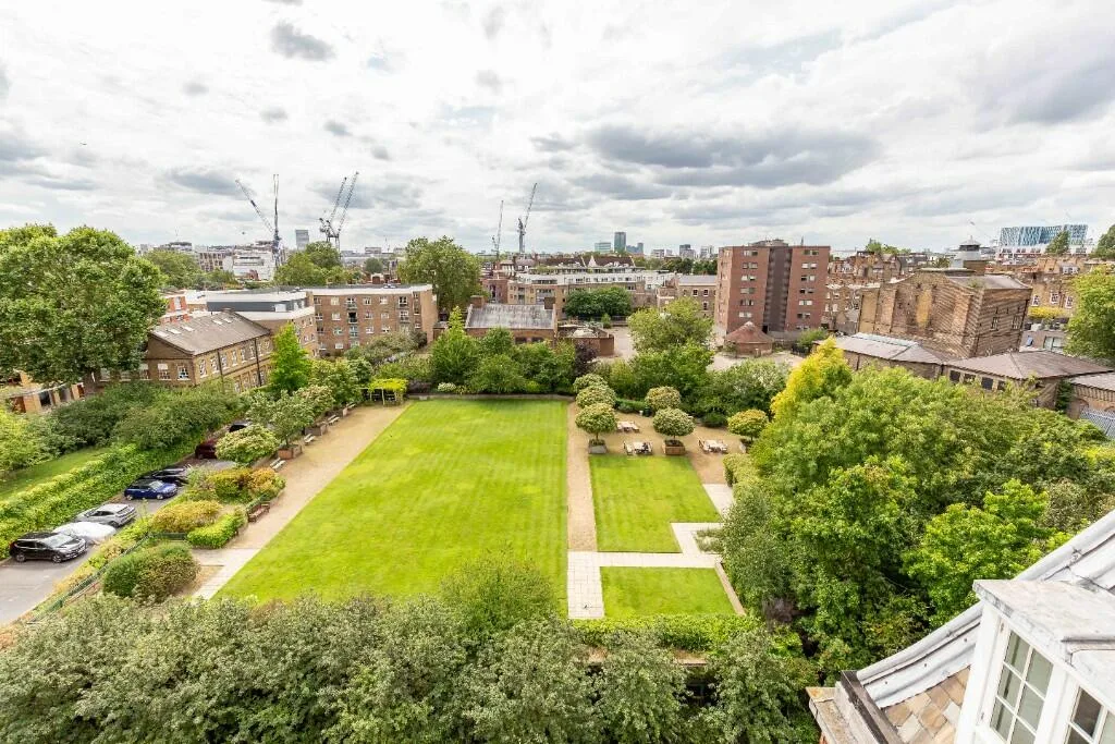 2 bedroom penthouse for rent
