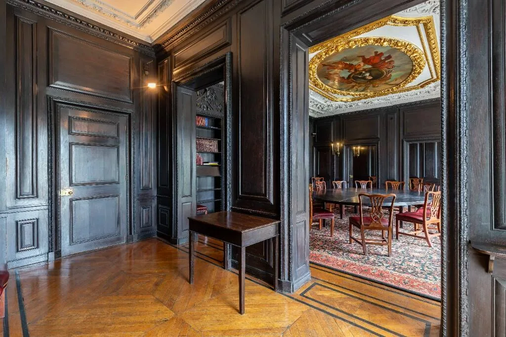 2 bedroom penthouse for rent