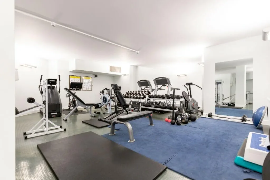 2 bedroom penthouse for rent