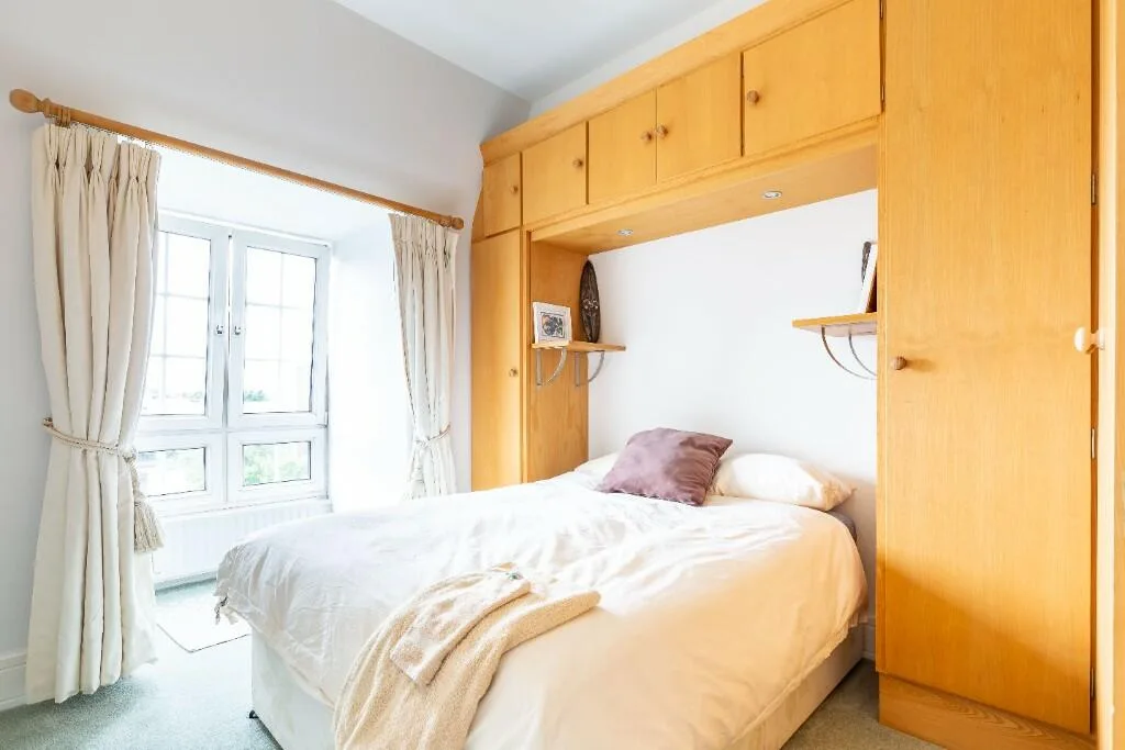 2 bedroom penthouse for rent