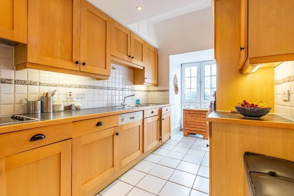 2 bedroom penthouse for rent