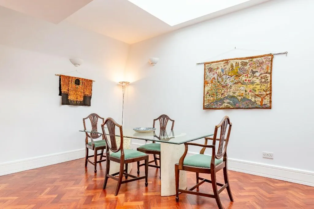 2 bedroom penthouse for rent