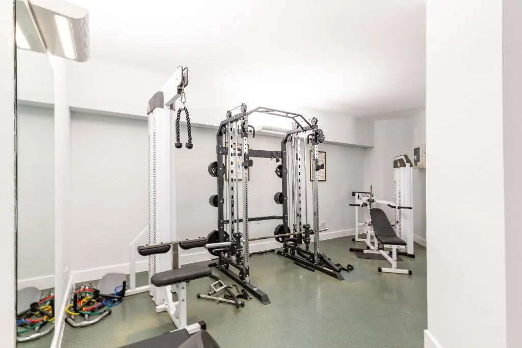 2 bedroom penthouse for rent