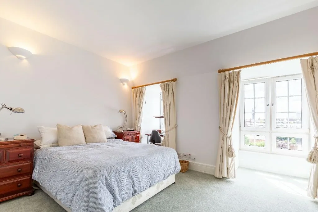 2 bedroom penthouse for rent