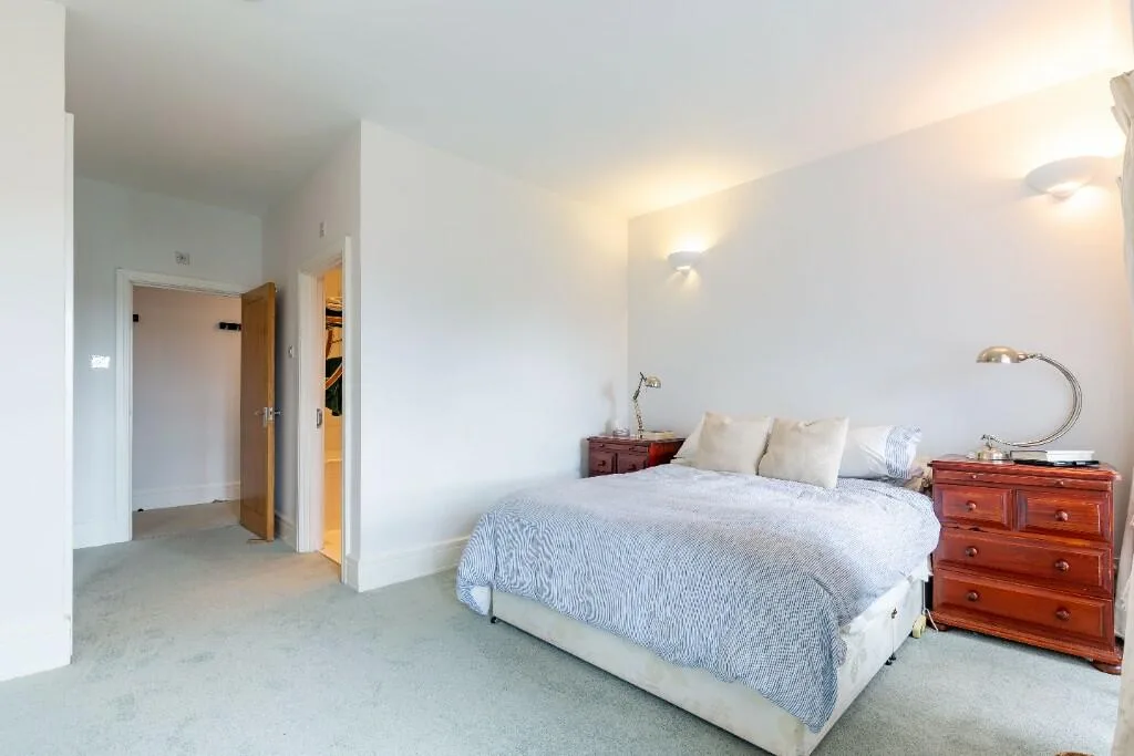 2 bedroom penthouse for rent