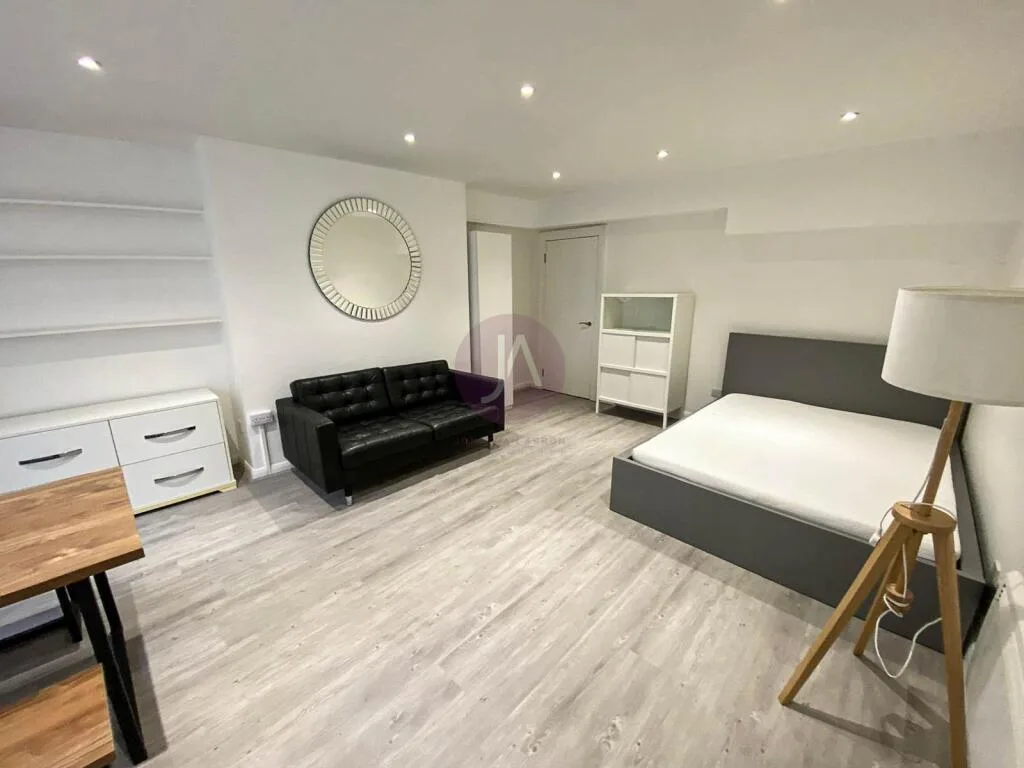Studio apartment for rent