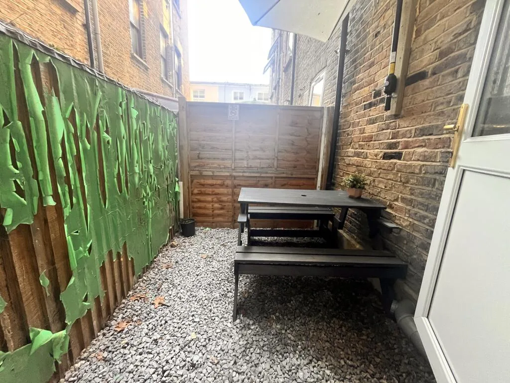 1 bedroom ground floor flat for rent