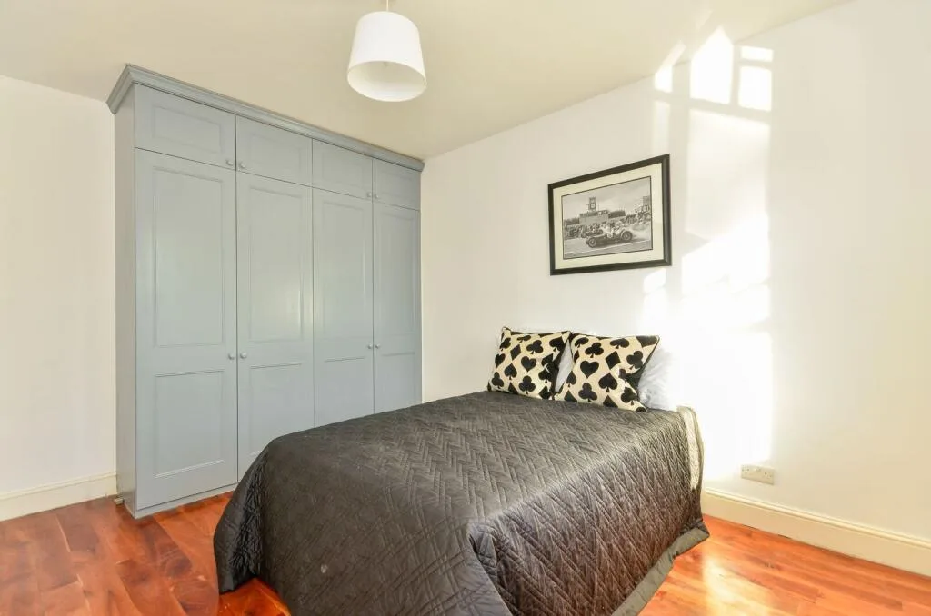4 bedroom maisonette for rent