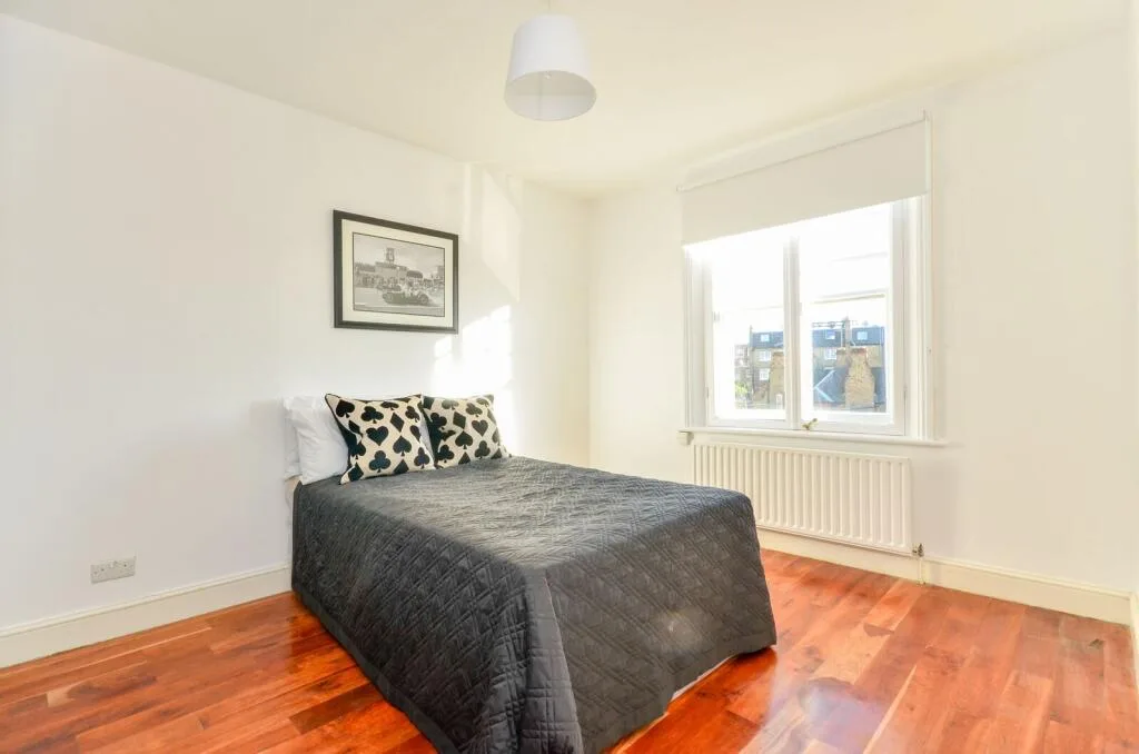 4 bedroom maisonette for rent