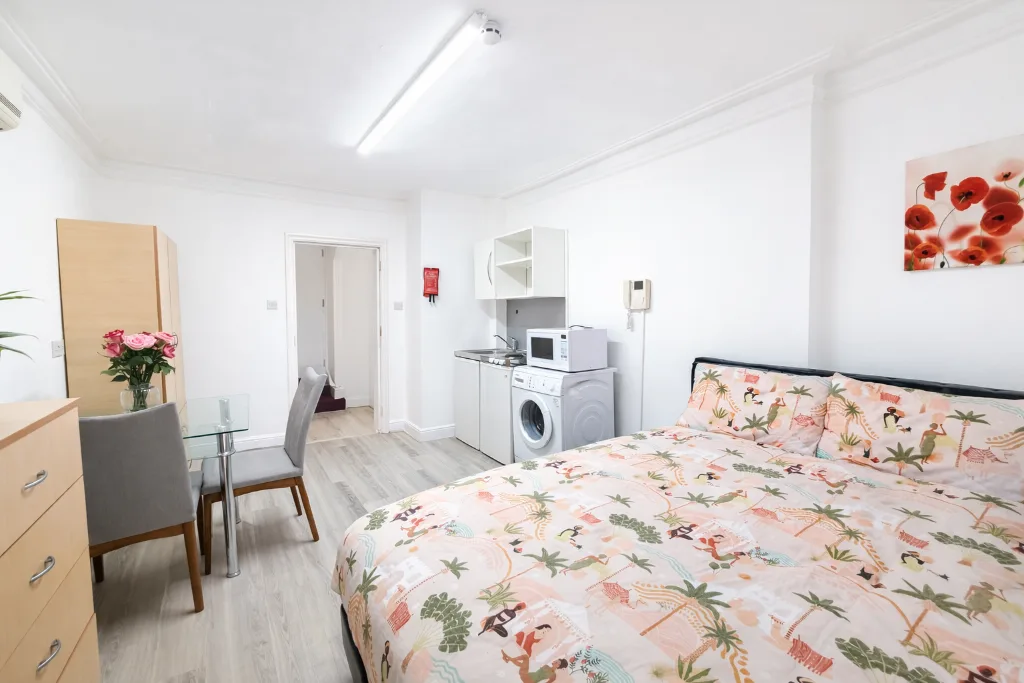 Studio flat for rent