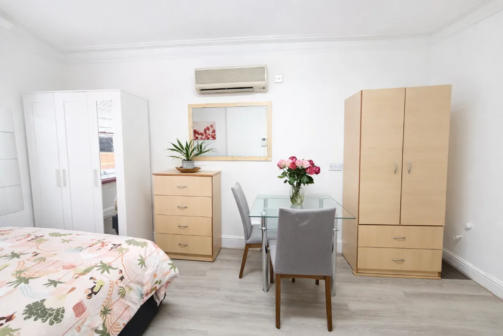 Studio flat for rent