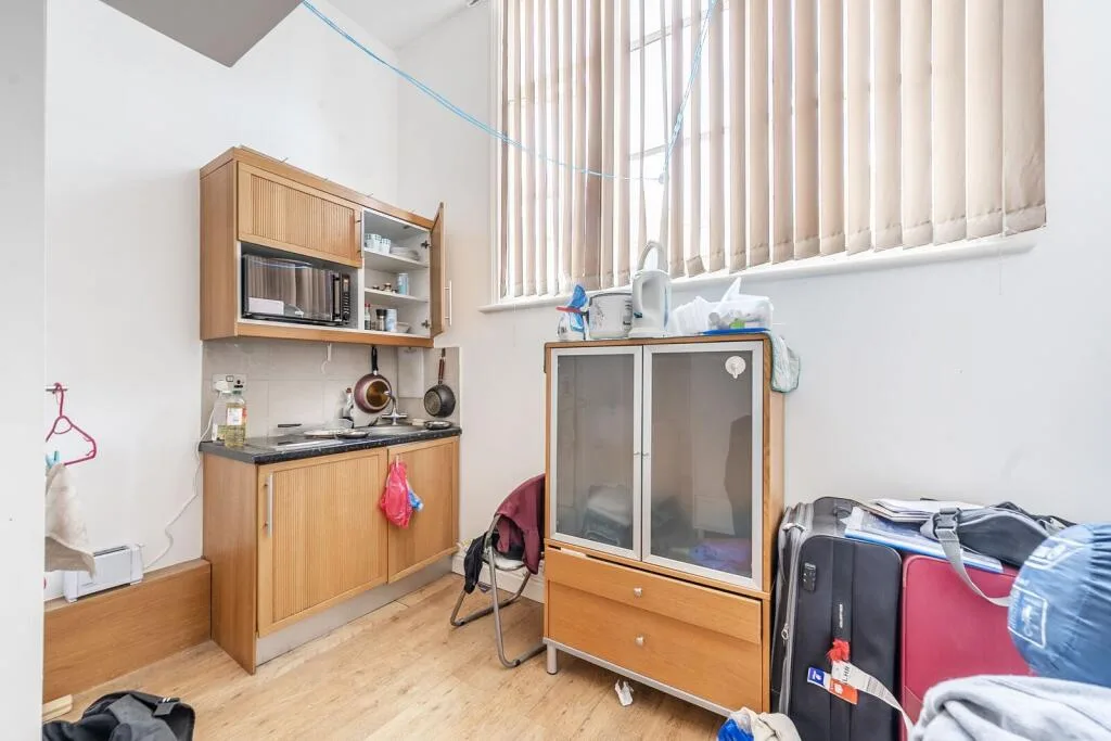 Studio flat for rent