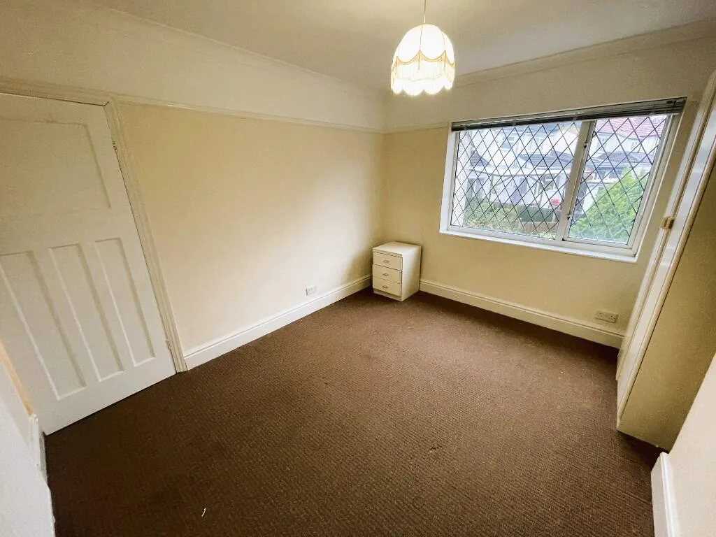 3 bedroom semi-detached house for rent