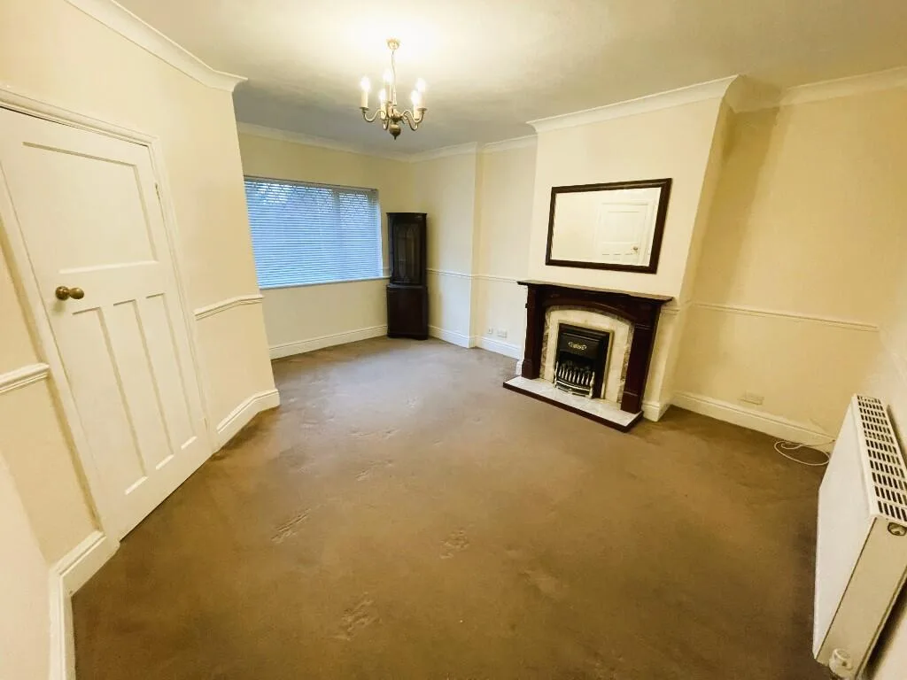 3 bedroom semi-detached house for rent