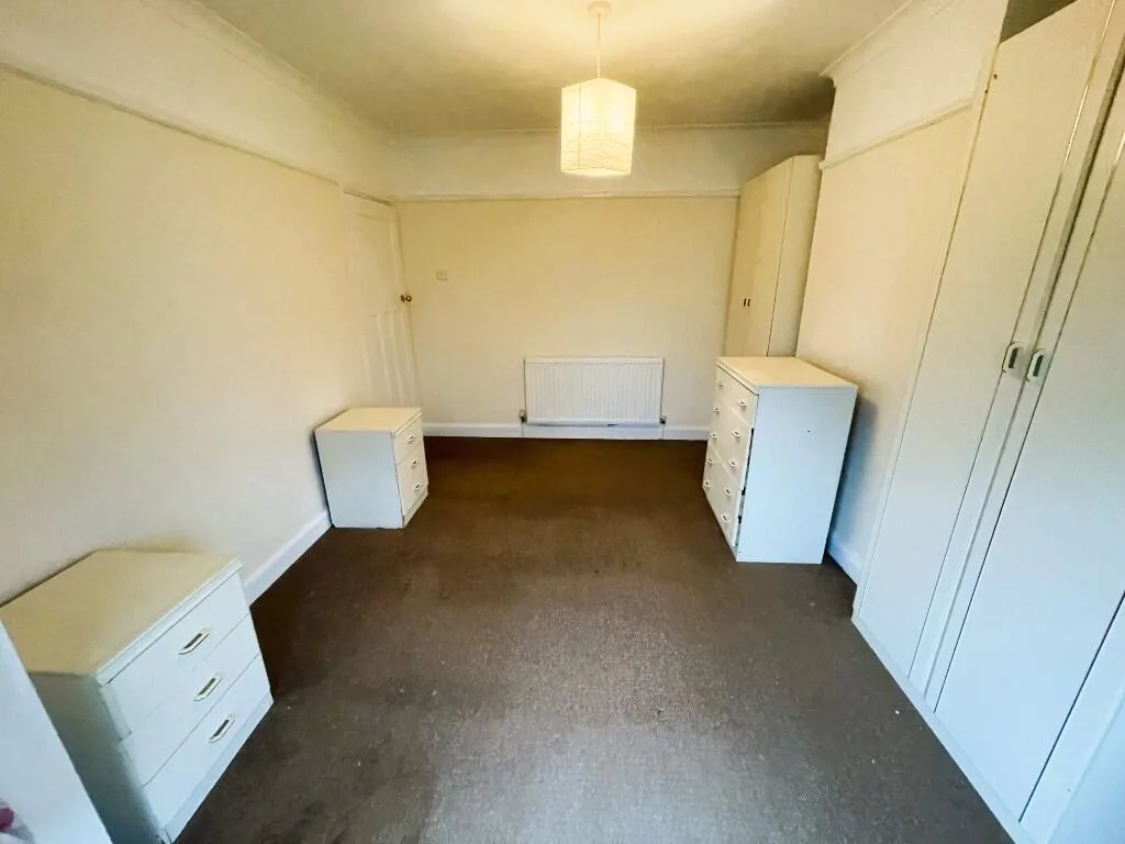 3 bedroom semi-detached house for rent