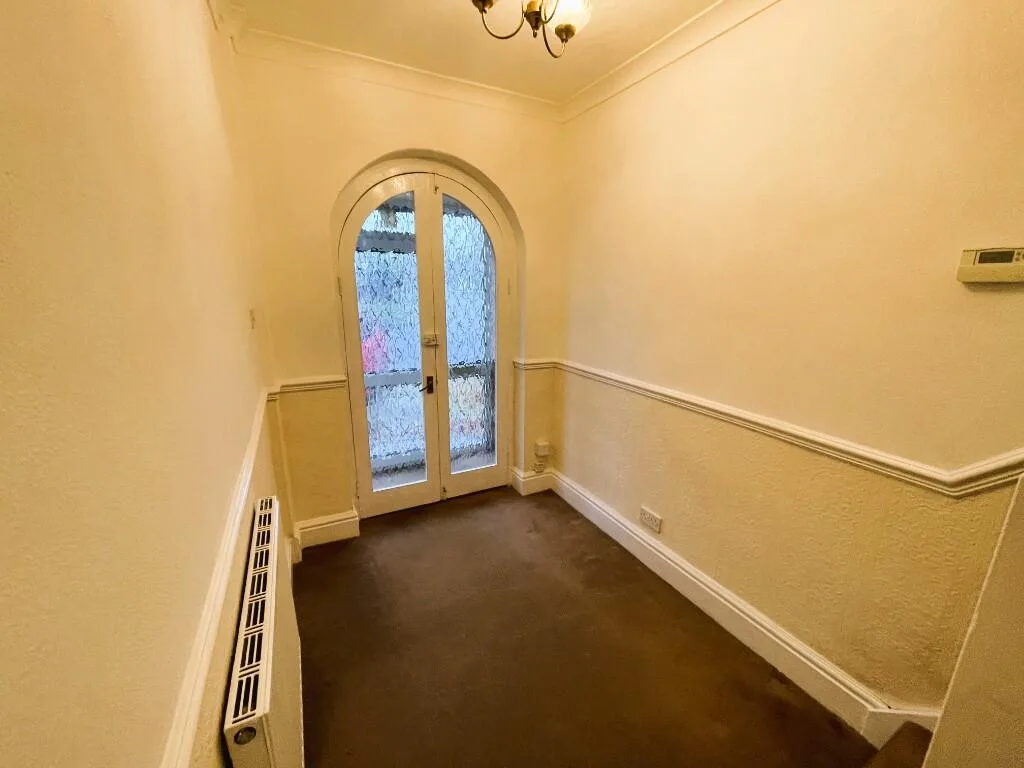 3 bedroom semi-detached house for rent