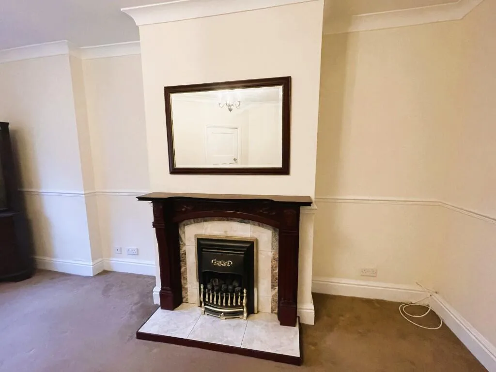 3 bedroom semi-detached house for rent