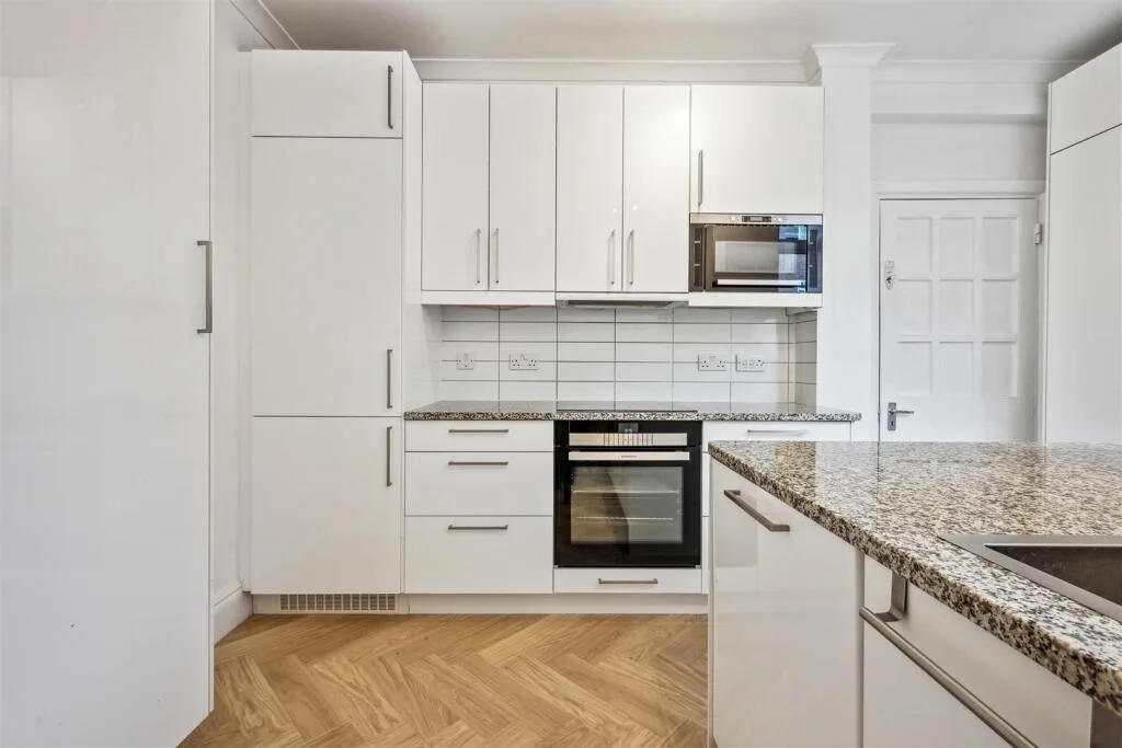 3 bedroom flat for rent