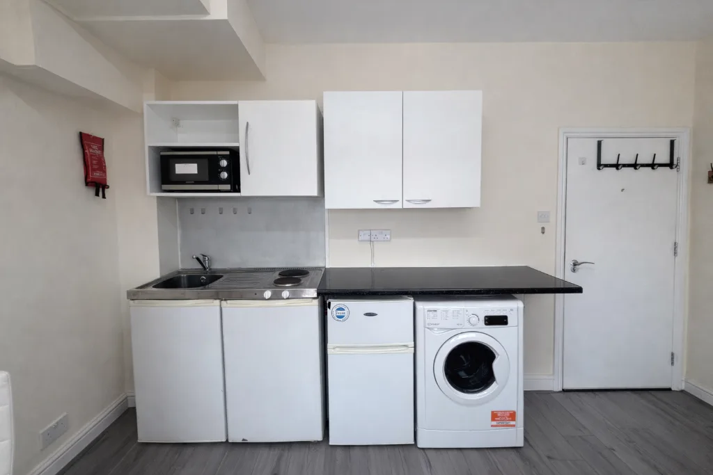 Studio flat for rent