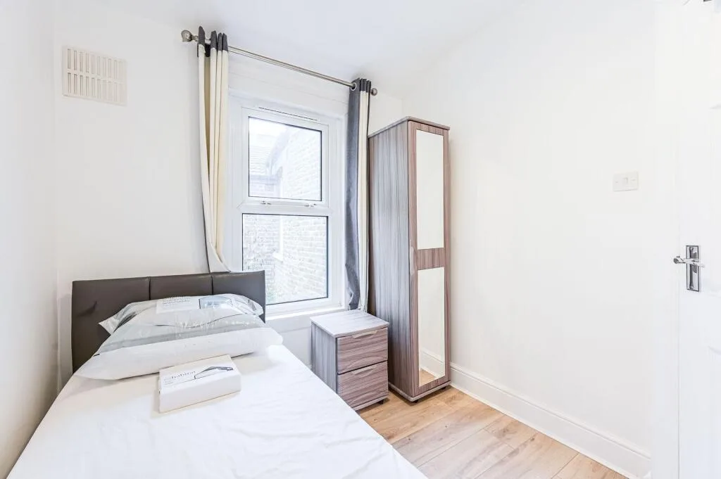 2 bedroom flat for rent