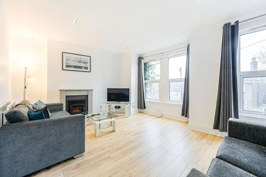 2 bedroom flat for rent
