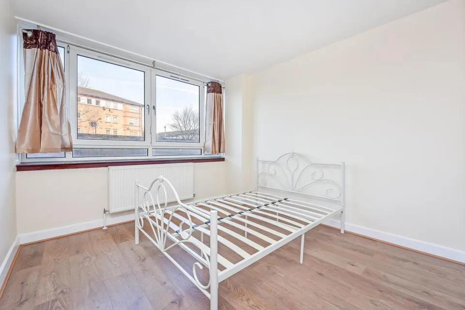 3 bedroom flat for rent