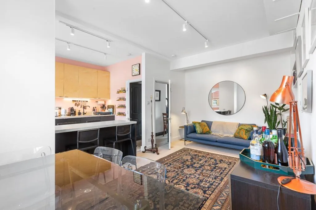 3 bedroom maisonette for rent