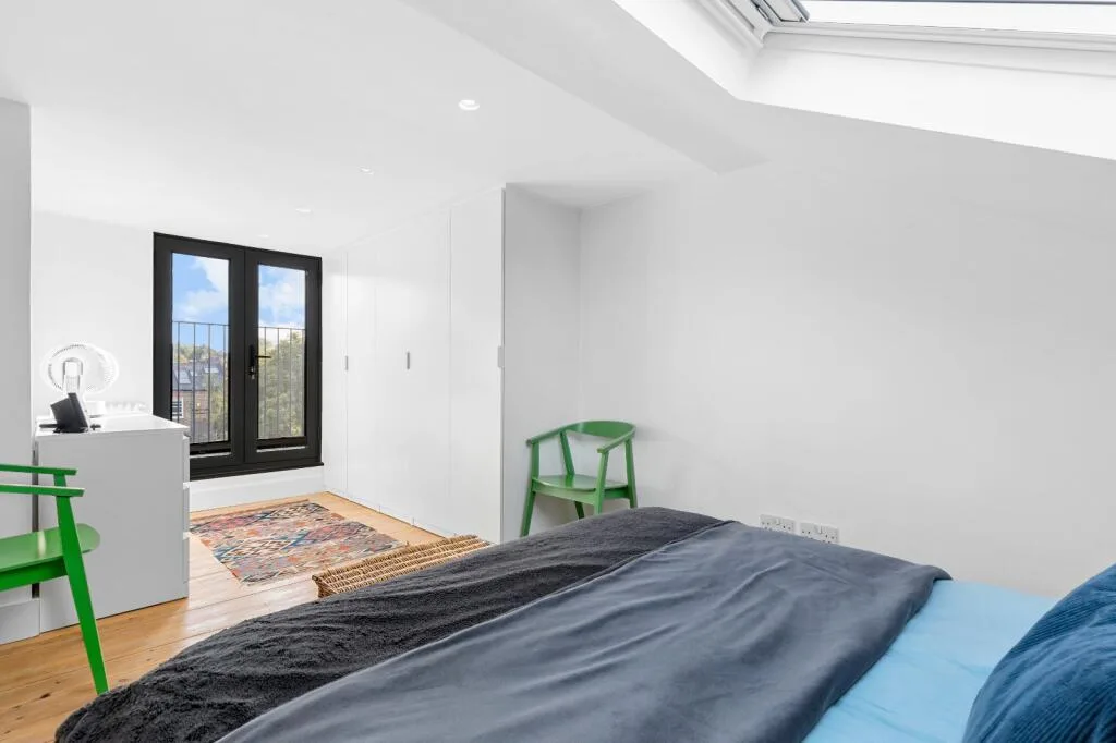 3 bedroom maisonette for rent
