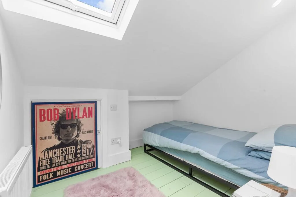 3 bedroom maisonette for rent