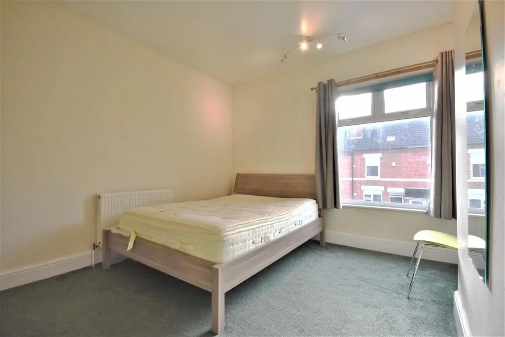 4 bedroom terraced house for rent
