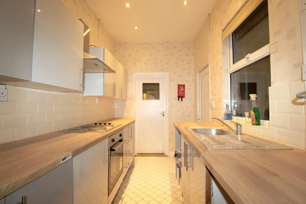 4 bedroom terraced house for rent