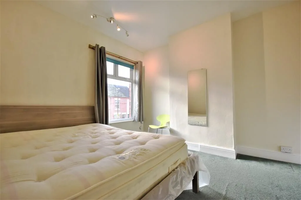 4 bedroom terraced house for rent