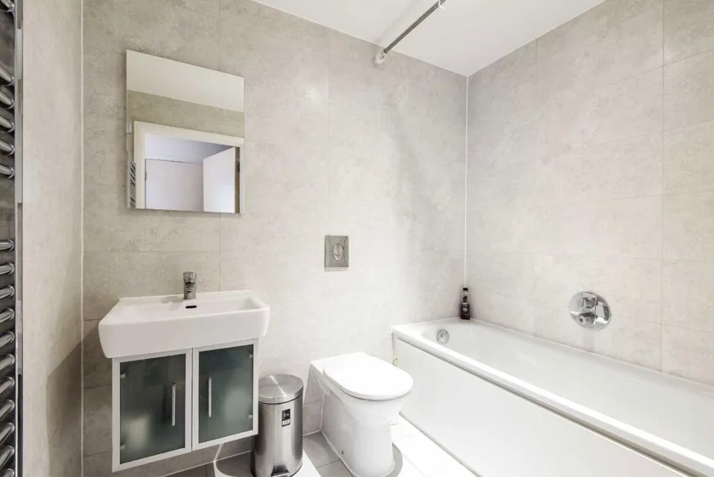 3 bedroom flat for rent