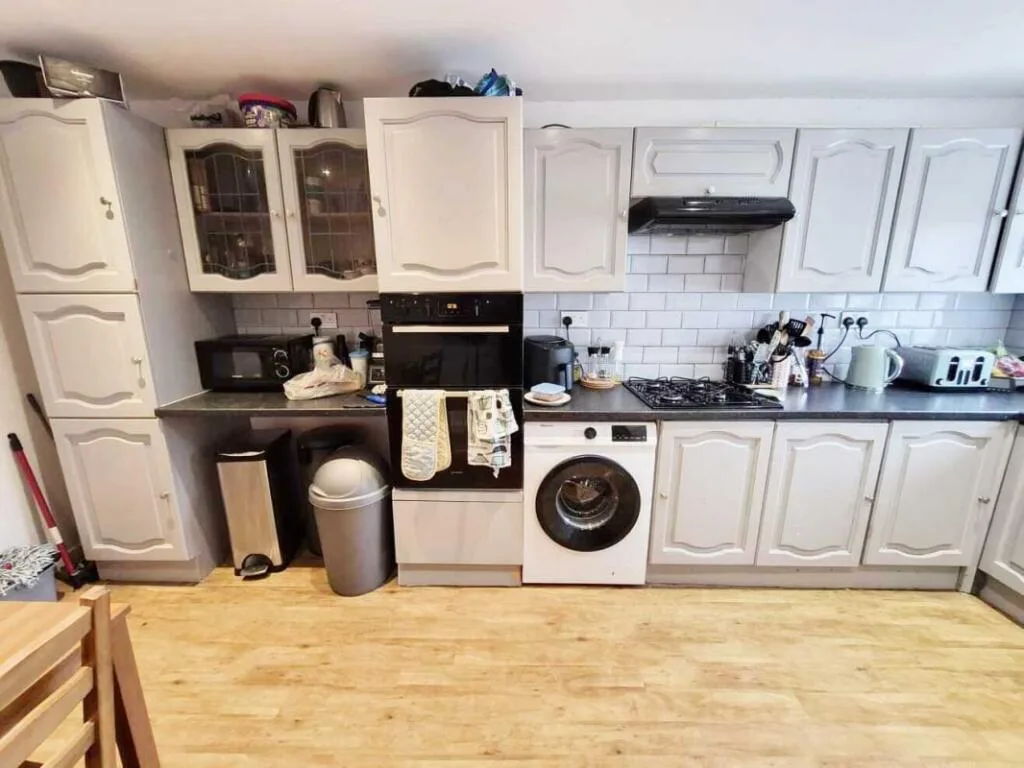 3 bedroom maisonette for rent
