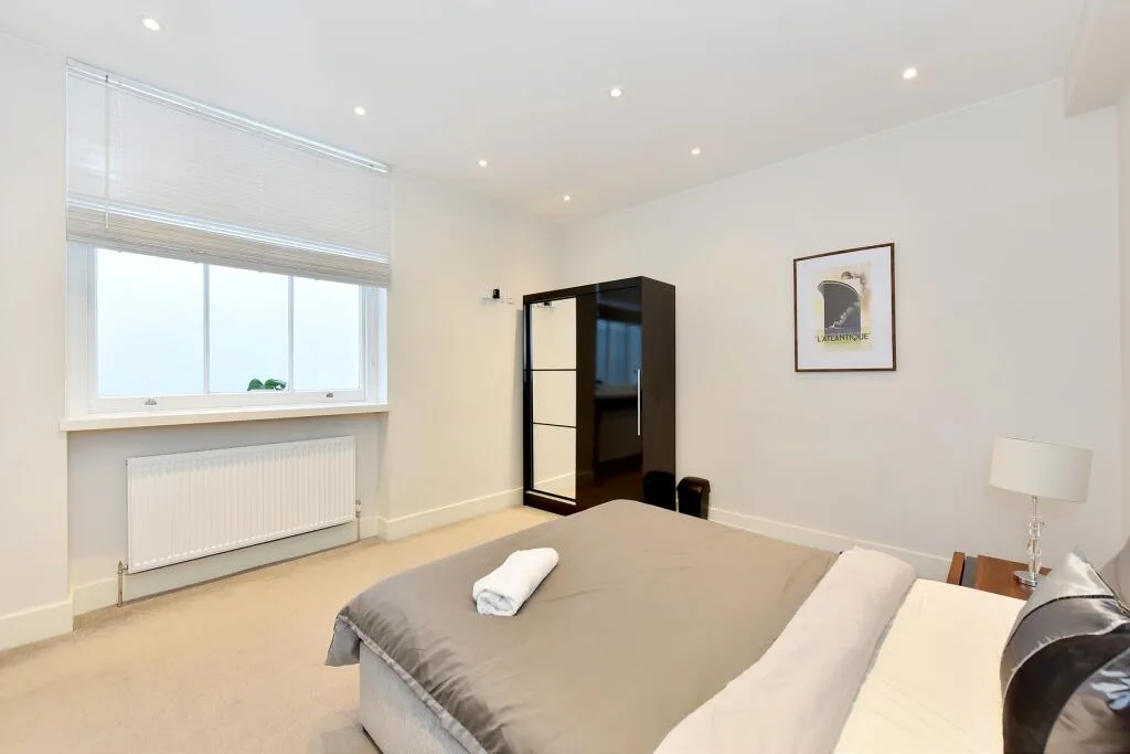 3 bedroom flat for rent