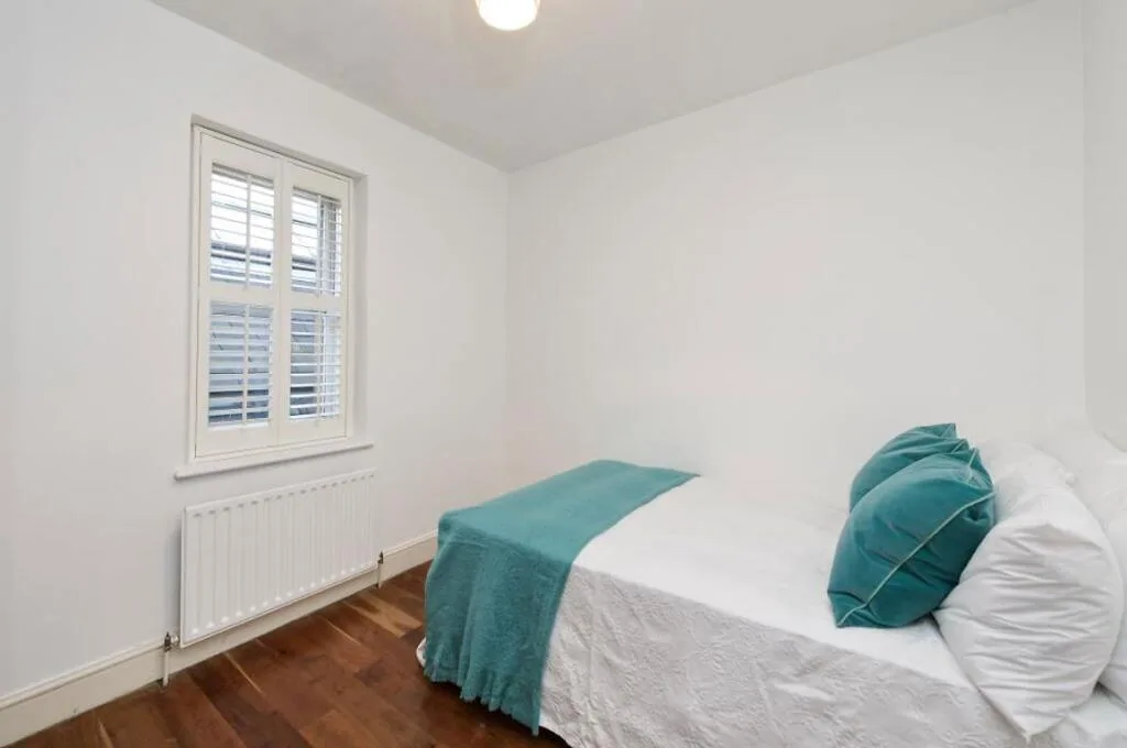 4 bedroom flat for rent