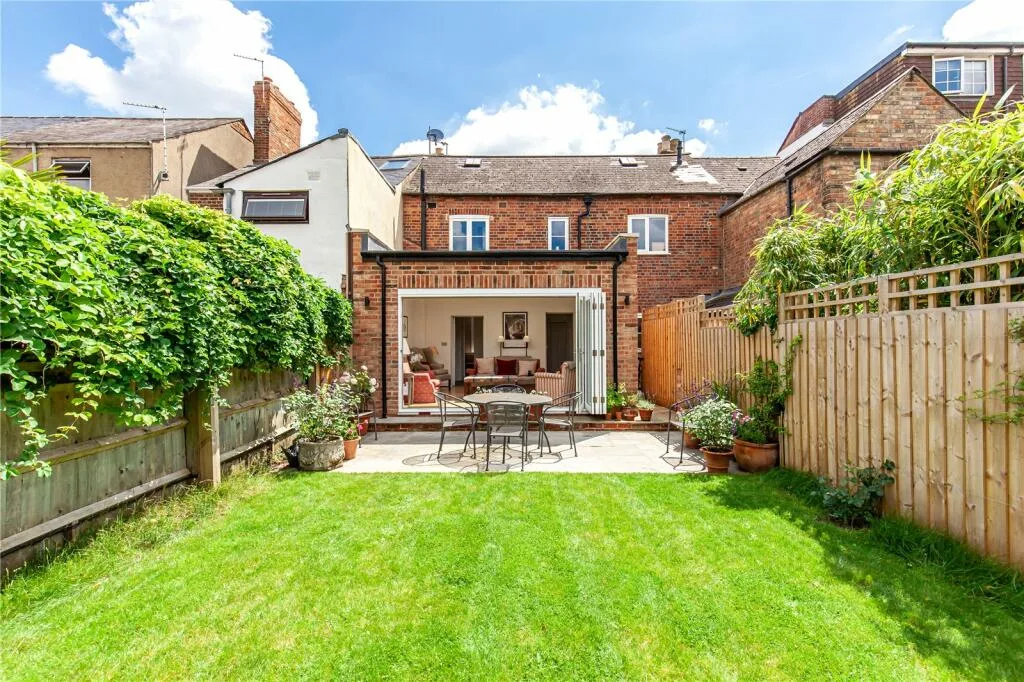 3 bedroom terraced house for rent