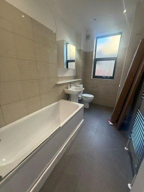 3 bedroom maisonette for rent