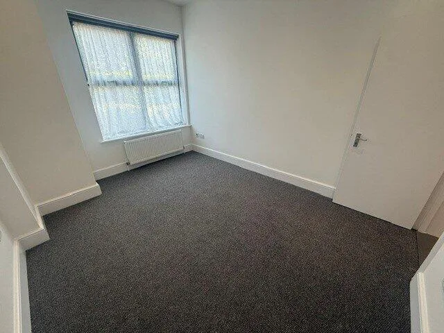 3 bedroom maisonette for rent