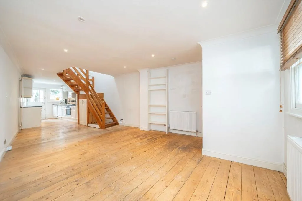 2 bedroom house for rent