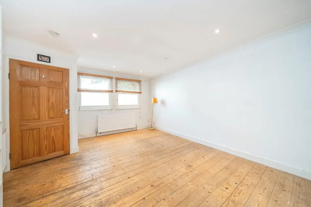 2 bedroom house for rent