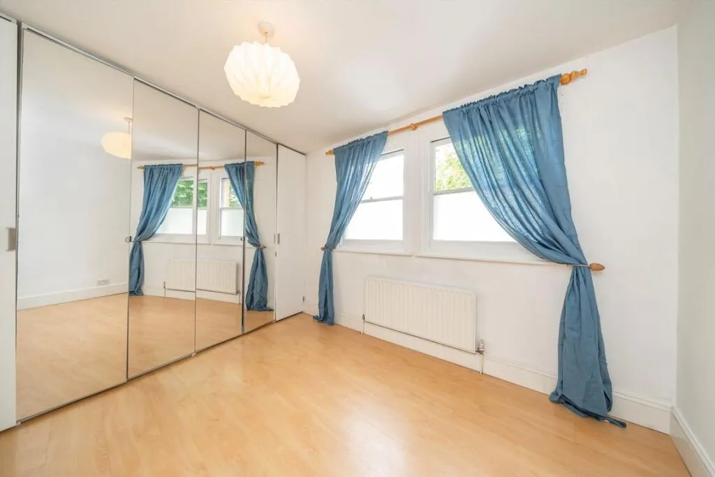 2 bedroom house for rent