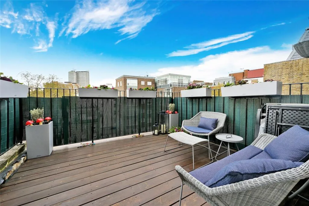 3 bedroom flat for rent