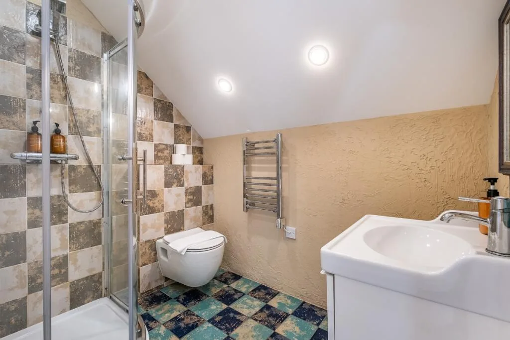 5 bedroom house for rent