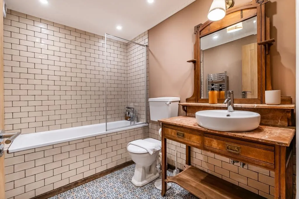 5 bedroom house for rent