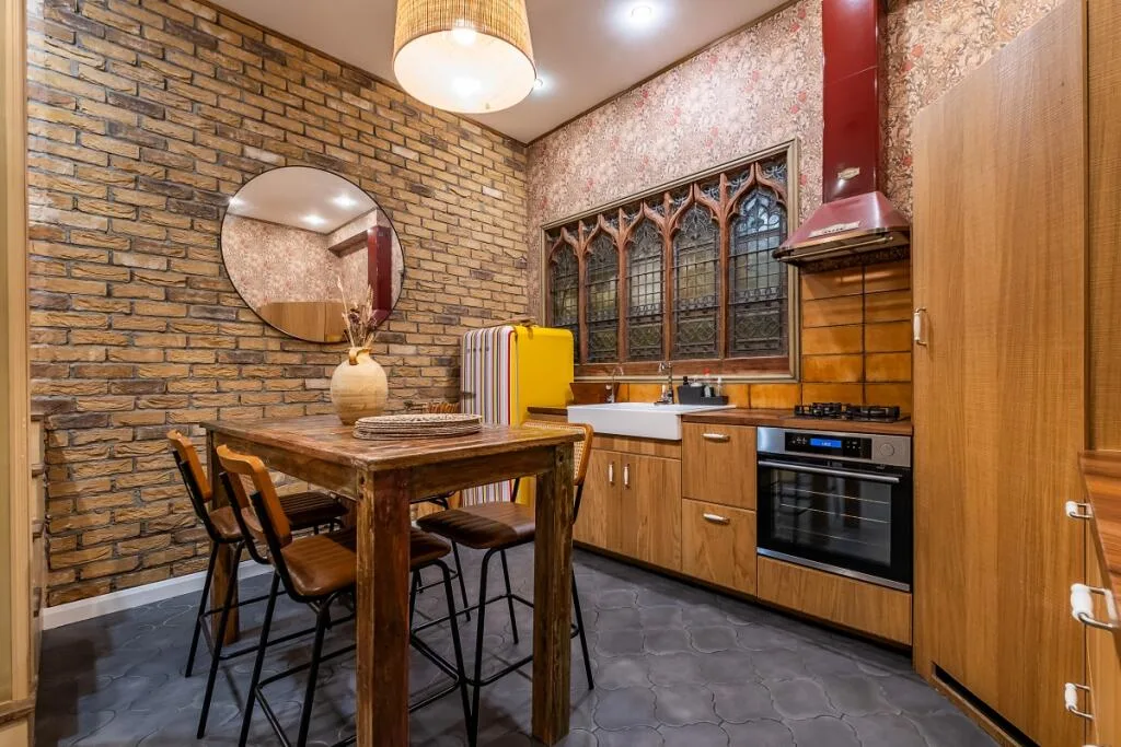 5 bedroom house for rent