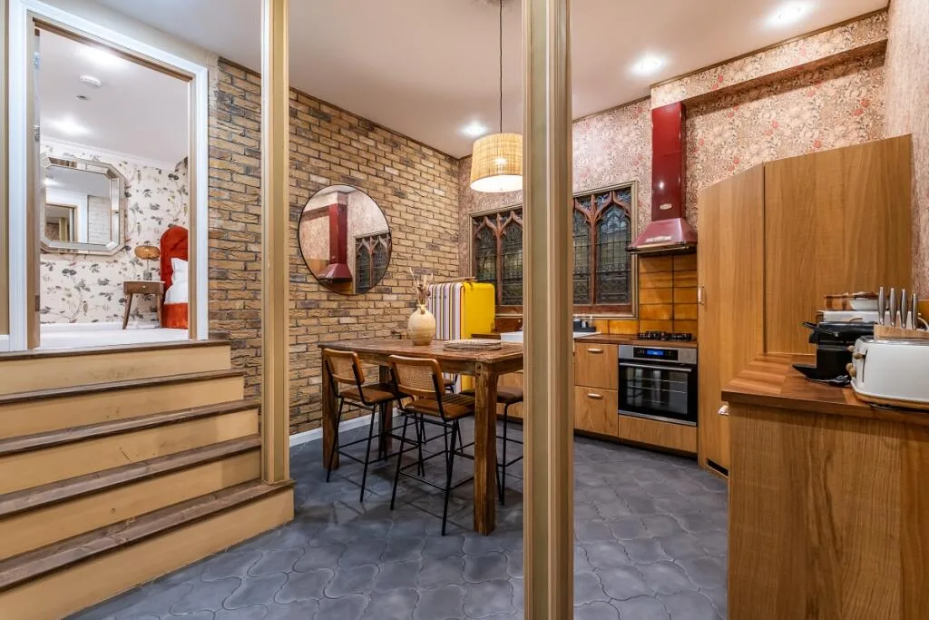 5 bedroom house for rent
